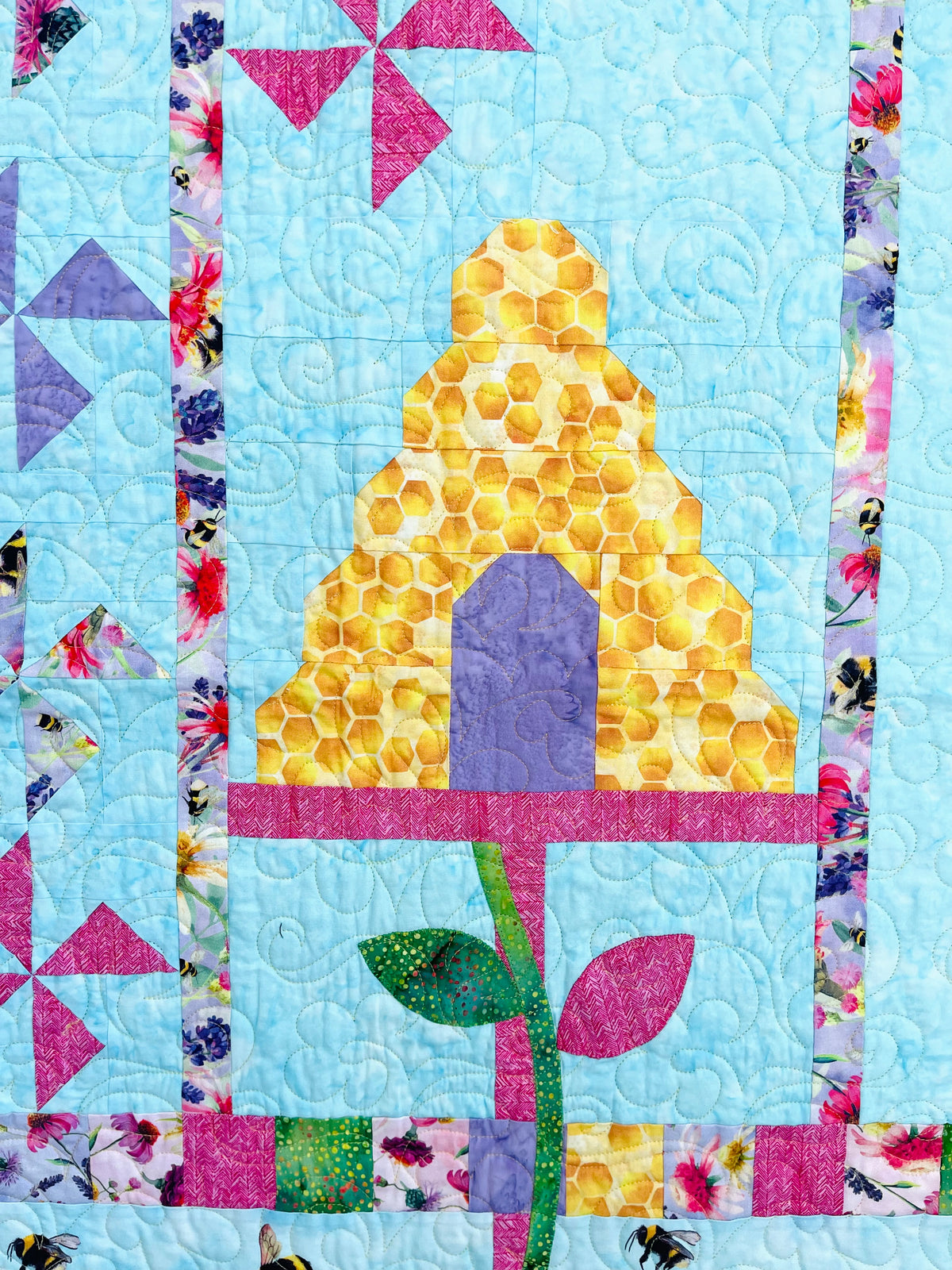 Breezy Bees Quilt